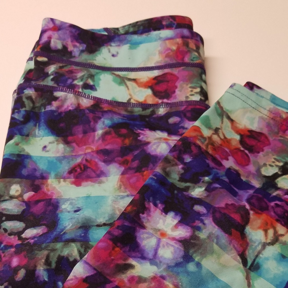 Athleta Capri Leggings